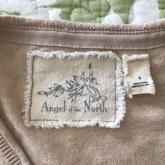 ANGEL OF THE NORTH ASYMMETRICAL LACE HEM SWEATER - Picture 7 of 7